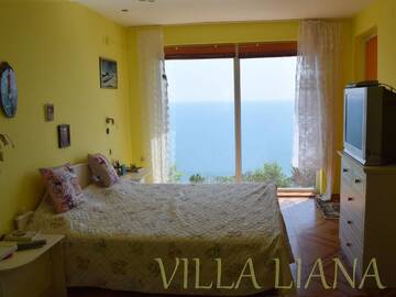 Фото номера Дом с 4 спальнями Дома для отпуска Villa Liana г. Божурец 13